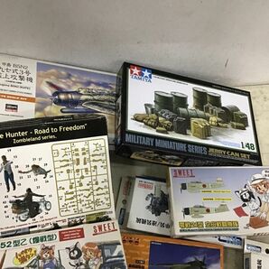 1円〜 同梱不可 ジャンク 1/35等 ドイツ戦車部隊 前線偵察チーム、ジェリカンセット 他の画像2