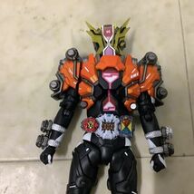 1円〜 S.H.Figuarts 仮面ライダーゲイツリバイブ 真の救世主セット、仮面ライダーバイス レックスゲノム_画像3