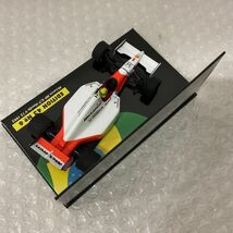 1円〜 PMA アイルトンセナ レーシングカーコレクション 1/43 マクラーレン MP 4/7 Honda V12 1992 ＃1_画像3