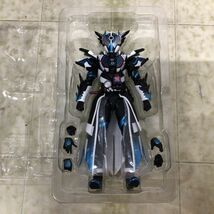 1円〜 S.H.Figuarts ビルド NEW WORLD 仮面ライダークローズ 仮面ライダークローズエボル_画像2