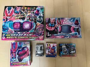 新品未開封 仮面ライダーリバイス DX玩具　まとめ売り　変身ベルト　仮面ライダー　６点セット