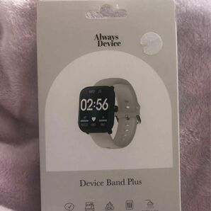 新品　未開封品　スマートウォッチ　デバイスバンド　plus deviceband アイボリー 白　腕時計