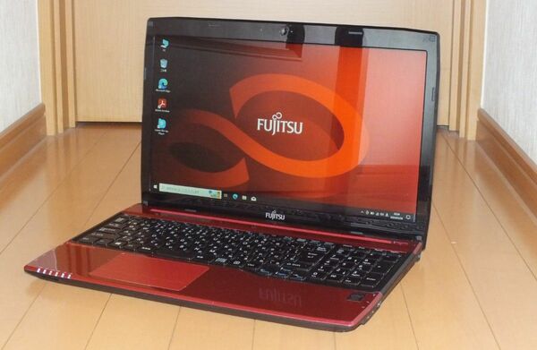 FUJITSU LIFEBOOK AH45/T Core i3 ブルーレイ Webカメラ Bluetooth 4G 750G