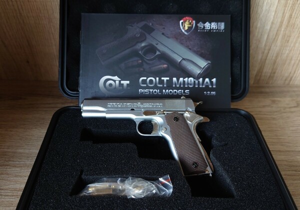 精巧1/2スケール　ミニチュアモデルガン　コルトM1911A1 シルバー　 ミニチュアモデルガン　　ミリタリー　トイガン　モデルガン