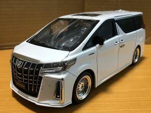 1/18 トヨタ アルファード Toyota Alphard 30系 白 パールホワイト