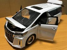 1/18 トヨタ アルファード 30系 Toyota Alphard _画像6