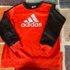 adidasトレーナー140 女児男児