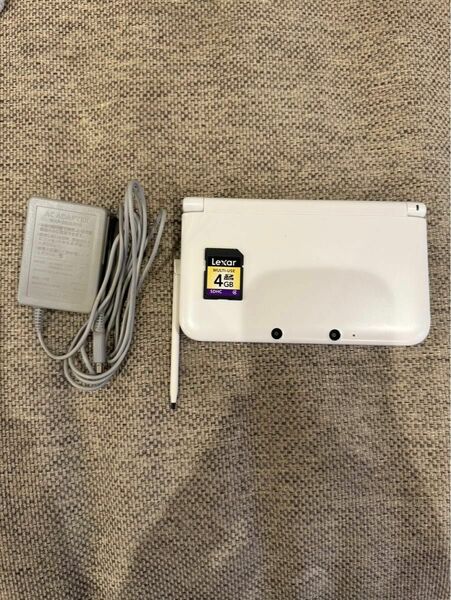 【美品】【即購入大歓迎】Nintendo ニンテンドー3ds ll パールホワイト