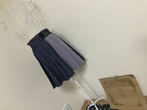 アクシーズファム☆バックルバイカラープリーツキュロット、裏地パンツ仕様スカート☆used 