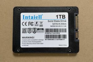 Intaiell SATAIII 2.5インチサイズ SSD 1TB 1枚