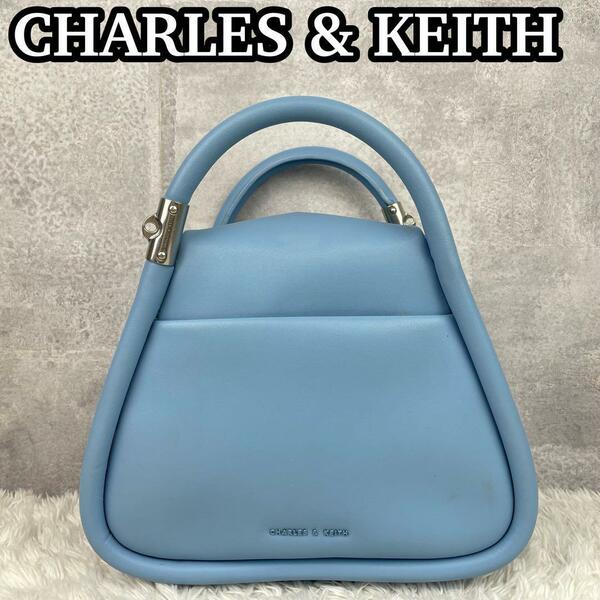 美品　チャールズアンドキース　Lara ラーラ ジオメトリックトートバッグ　CHARLES & KEITH