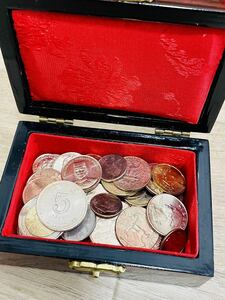 [ home storage goods ] abroad sen / approximately / abroad coin / foreign sen / out ./ old coin / present sen / coin / money / America / England / Malaysia / Taiwan / Germany / Switzerland / other / case go in /