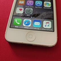 送料無料 動作確認済み iPhone 5 シルバー Whiteホワイト白 32GB KDDI au 本体のみ アイフォン スマホ本体 携帯 アップルApple A1429中古_画像3