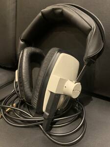 Beyerdynamic ( ベイヤーダイナミック ) DT100 400Ω Gray