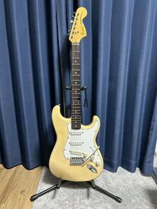 Fender Japan Fender Stratocaster ST72-70 A серийный 