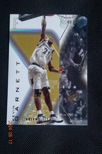 Kevin Garnett 2001-02 SPx No.51 Spectrum #09/25