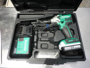  Makita 14,4V rechargeable impact driver M697D operation goods 