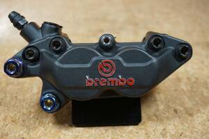 brembo ブレンボ キャストキャリパー P4 30/34(40mmピッチ) 　左用　正規品　シグナスX　マジェS