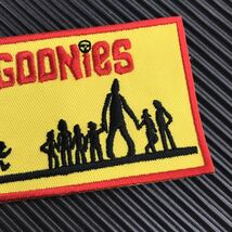 グーニーズ GOONIES 90×59mm アイロンワッペン - 映画 80年代 80'S スピルバーグ アドベンチャー sonntagpatches -定形郵便送料無料-_画像4