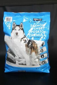 新品 KIRKLAND カークランド ドッグフード 成犬 子犬 用 15.87kg サーモン ポテト グレインフリー コストコ