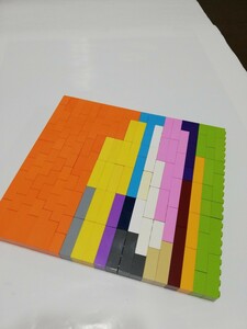 レゴ　基本ブロック　143個　パステルカラー　(オレンジ、黄、黄緑、ピンク、紫、水色、茶、白、グレー等)　縦20列　横22ポッチ　