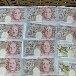 X1422）イングランド イギリス 1530ポンド分 紙幣 エリザベス女王 50ポンド30枚 10ポンド3枚 の画像8