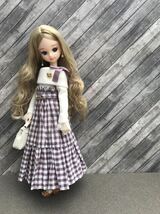 ＊Soran＊ リカちゃん　ピュアニーモ　ハンドメイド　２２cm お洋服セット　オフショルニット　スカート　　バッグ_画像4