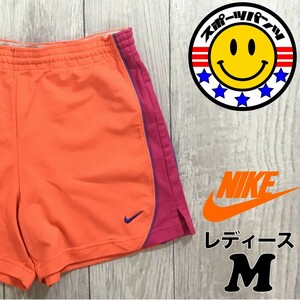 SDN3-781◆蛍光カラー◆【NIKE ナイキ】ワンポイントロゴ ショートパンツ【レディース M】オレンジ ランニング ジョギング ジム ショーツ