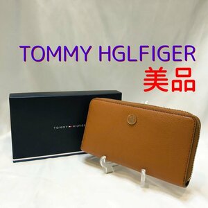 美品 ＴＯＭＭＹ ＨＩＬＦＩＧＥＲ ブラウン 茶 トミーヒルフィガー 財布 ラウンドファスナー 鞄/252