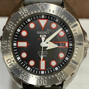 ＳＥＩＫＯ ５スポーツ デイテイト ４Ｒ３６－０３Ｔ０ 中古 セイコー 腕時計 黒文字盤 自動巻き 本体のみ ラバーバンド 時計/247