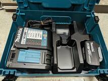 2250) 売切り makita マキタ 18ｖ 6.0Ah BL1860B リチウム　バッテリー 急速充電器 DC18RF 純正 ケース付き_画像1