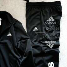 新品 正規品 adidas アディダス 上下セット セットアップ ジャージ ジャケット パンツ 黒 ブラック 白 ロゴ刺繍 プリント 2XL_画像5