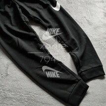 新品 正規品 NIKE DRI-FIT ナイキ ドライフィット スウェットパンツ ジョガーパンツ テーパード スウッシュ プリント 黒 ブラック 白 L_画像6