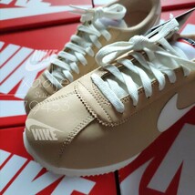 新品 正規品 NIKE ナイキ CORTEZ コルテッツ ベージュ セサミ 白 セイル WMNS 27cm (実質26~26.5cm) US10 箱付き_画像5