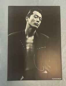 美品 矢沢永吉 E.YAZAWA モノクロ 黒いジャケット ポスター B1サイズ