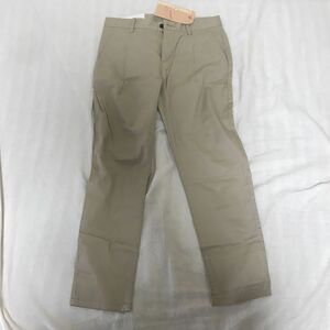 新品未使用テーパードクロップドチノパンベージュボトムウエスト61センチユニクロベージュ UNIQLOパンツ 無地ズボン