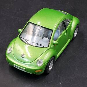 ＃11811 非売品 プルバックカー VOLKSWAGEN フォルクスワーゲン ニュービートル 1/32スケール NEW BEETLE ミニカー 車 玩具 置物 KiNSMART