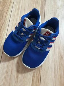 子供スニーカー adidas 靴　16cm