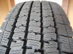 【引取歓迎】埼玉発 岩槻ICより10分 225/70R16 117/115N LT TOYO DELVEX M935 スタッドレス 6本セット 2021年製 車庫内日陰保管