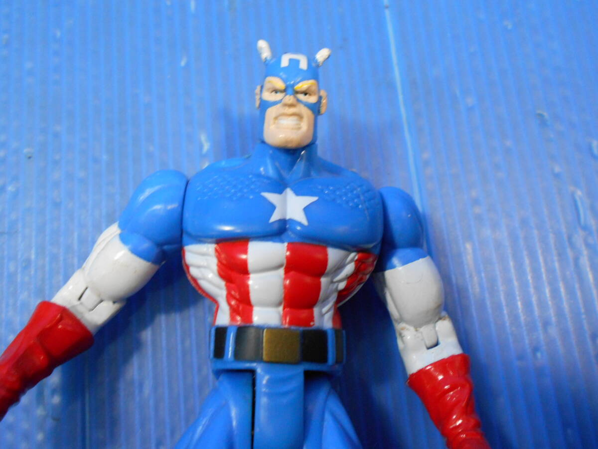 ★キャプテン アメリカ/【TOY BIZ】キャプテンアメリカのアクションフィギュ