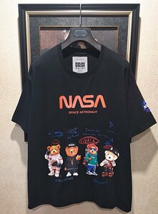 最高峰ポルトガル製※定価4万◆イタリア・ミラノ発*BOLINI＆NASA*コラボ*高級セレブdesigner*豪華クマ*プリント・Tシャツ・50/XL黒