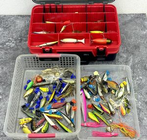 1円〜■ルアー 釣具 釣り具 バス釣り フィッシング ルアーセット 疑似餌 大量 まとめ VERSUS VS-3070 ケース付■兵庫県姫路市から 24-833