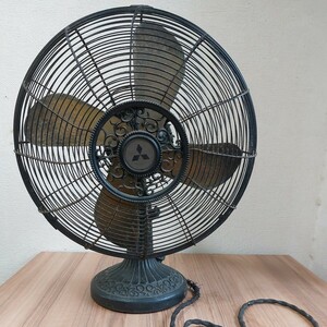  antique electric fan Showa Retro Mitsubishi electric fan retro electric fan iron made Mitsubishi Electric junk little movement. present condition. sale 