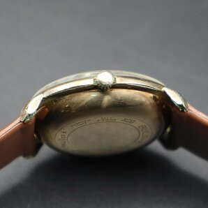 BULOVA ブローバ 手巻き 飛び数字文字盤 ゴールドカラー 動作品ジャンク 新品革ベルト アンティーク メンズ腕時計の画像6