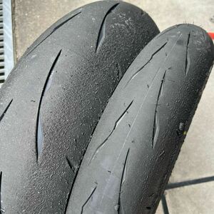 45分使用 ブリジストン BATTLAX BS R11 120/600R17 180/640R17 ラップ巻室内保管 ST600 22年製造 前後セット 