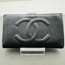 【！送料無料でお届けします！】CHANEL シャネル キャビアスキン　ココマーク　がま口　二つ折り財布　黒　中古品_画像1