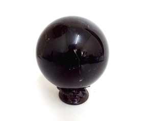 良品 黒水晶 モリオン 1.7㎏ 天然石 水晶玉 台座付き