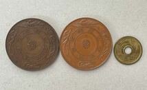 26. 古いメダル2種 明治39年・明治41年 ※写真の5円硬貨は大きさ比較の為、商品には含まれません_画像1