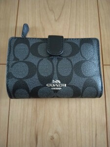 COACH 二つ折り財布 シグネチャー