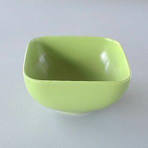 square bowl 1 piece / Lynn do baby's bib female to/ green 